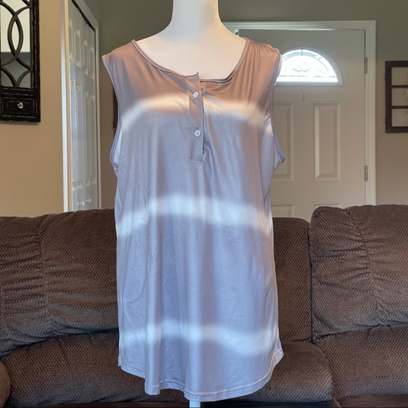 Tops - Gray and White Tank Top (runs small)